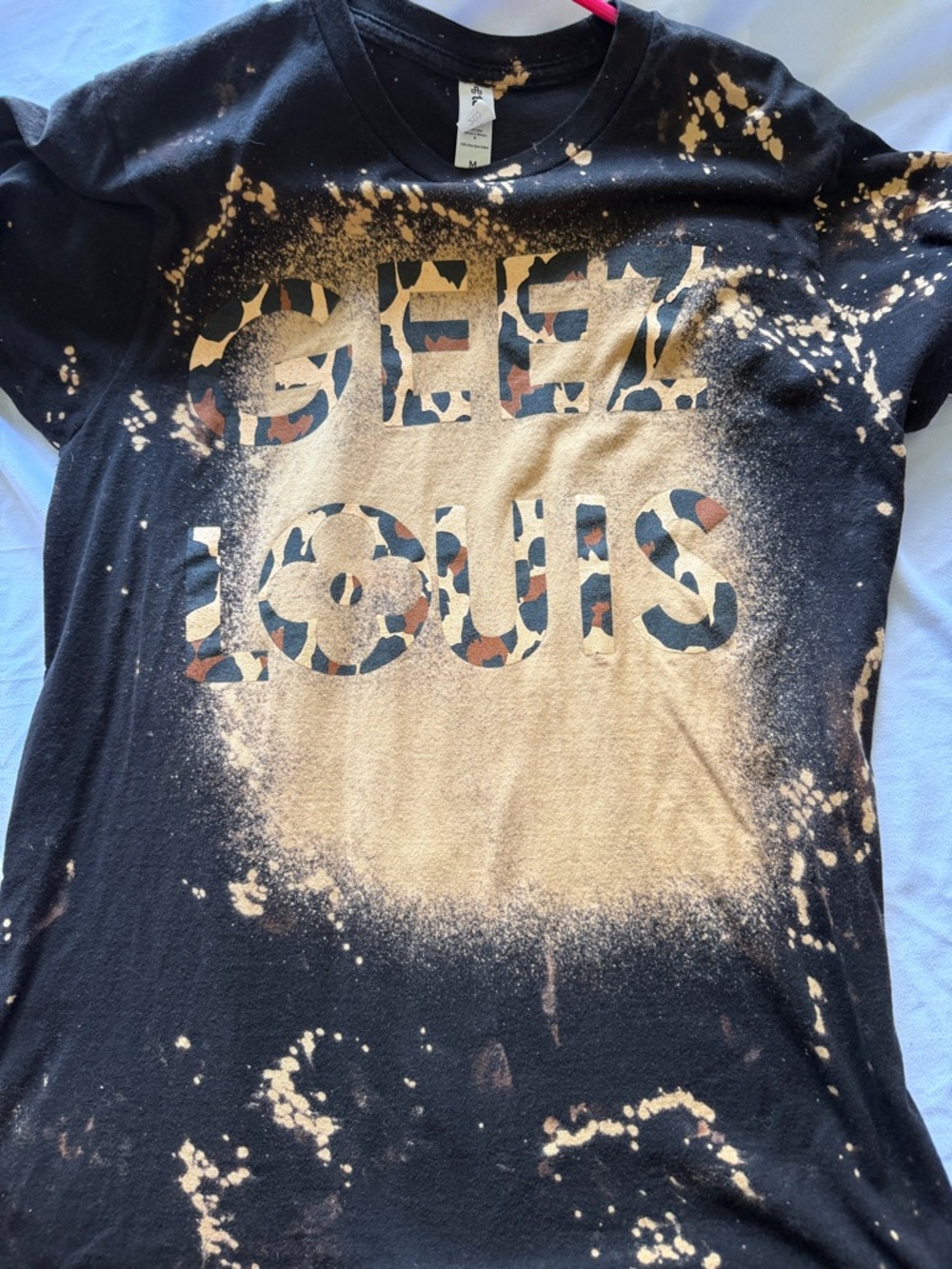 Black "GEEZ LOUIS" Graphic T‑Shirt
